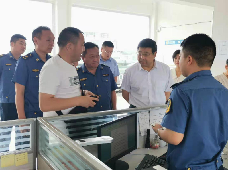 安徽省交通运输厅副厅长江宗法一行在宿州开展行政执法领域突出问题